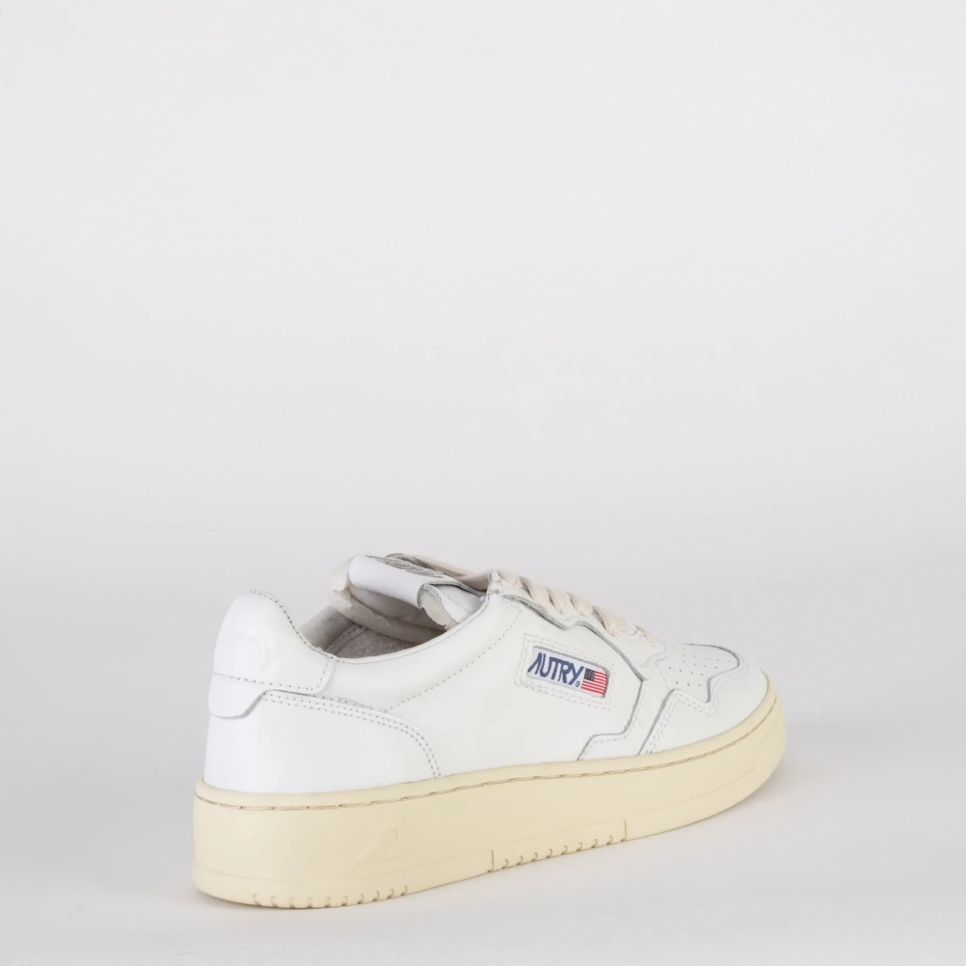 AUTRY SNEAKERS - MEDALIST LOW - WHT/WHT