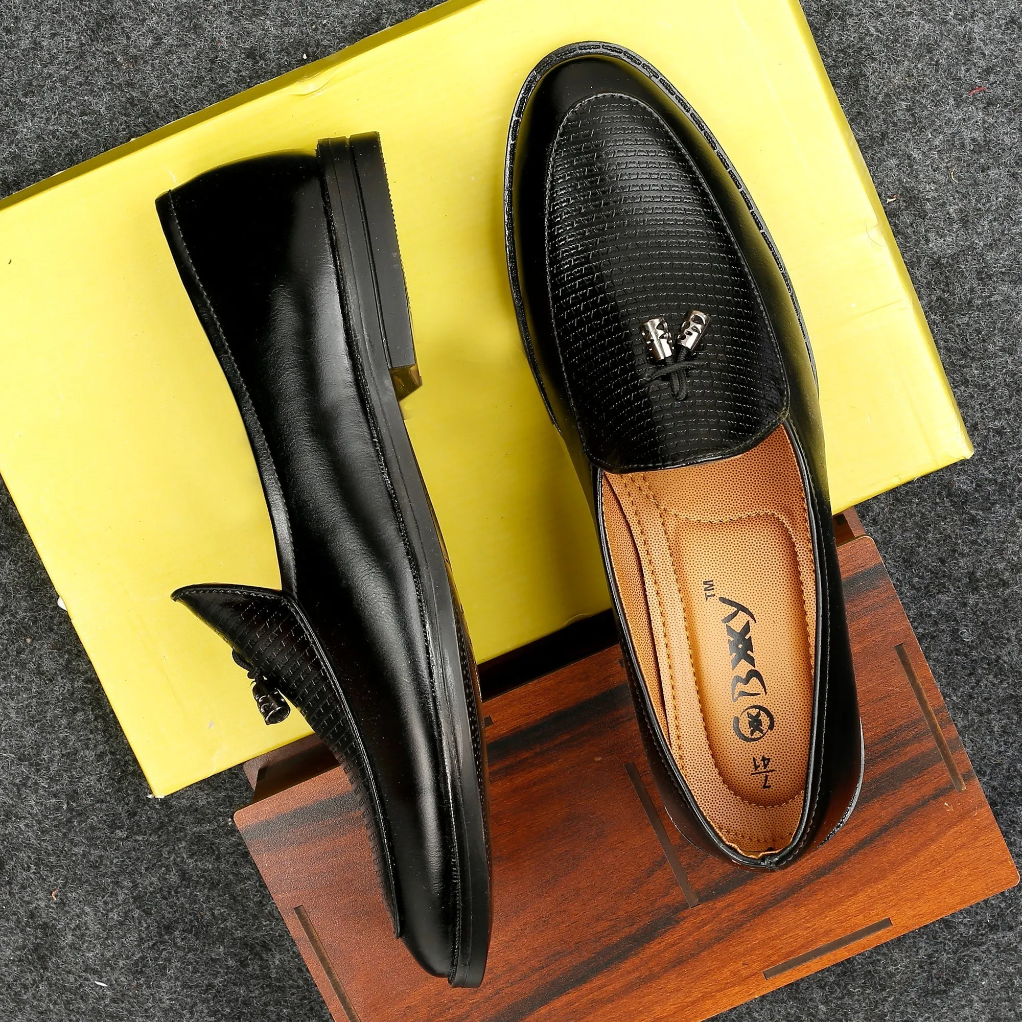 Bxxy's Men's Party Wear Tassel Casual Slip-ons