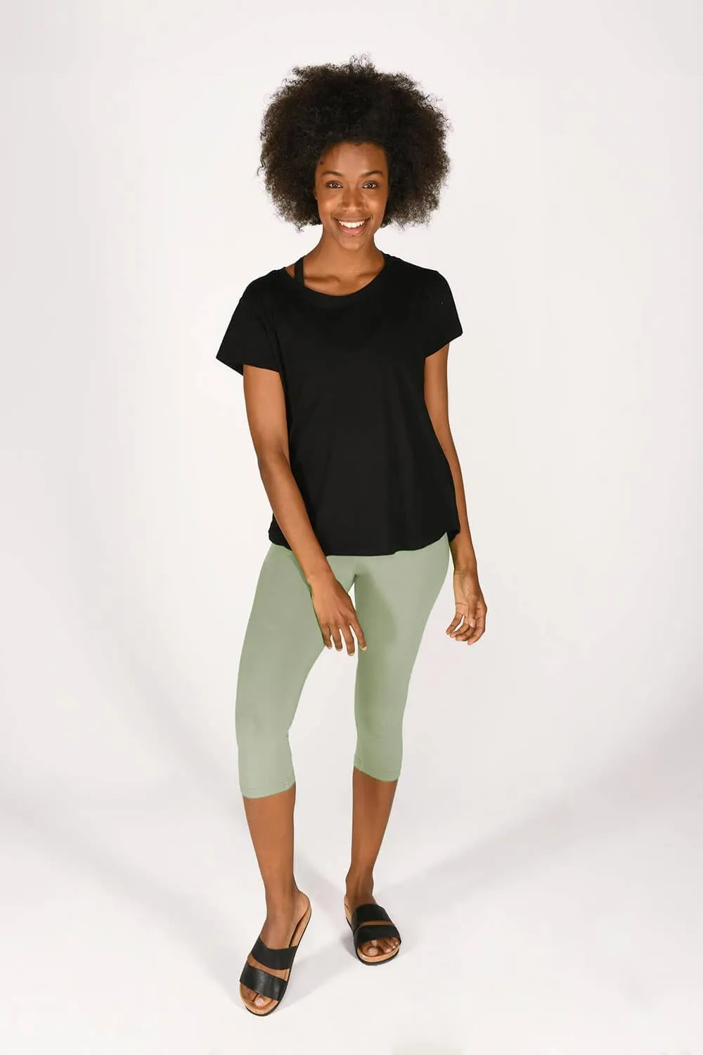 Everyday Cropped Leggings - Sage Green