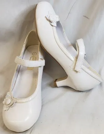 Serenity -- Girl's Dress Shoes -- White